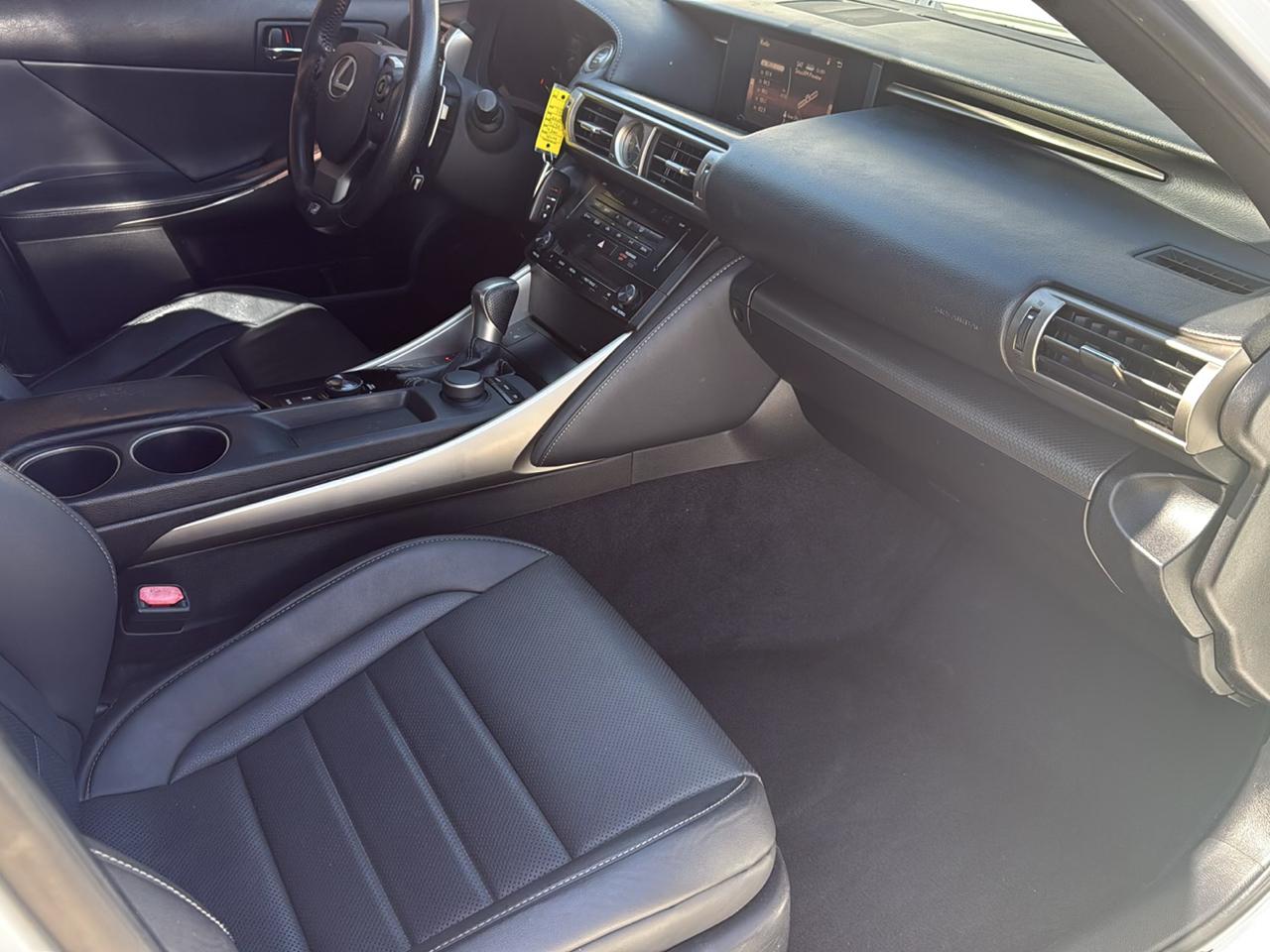 Lexus IS 250 4dr Sport Sdn Auto RWD 2014