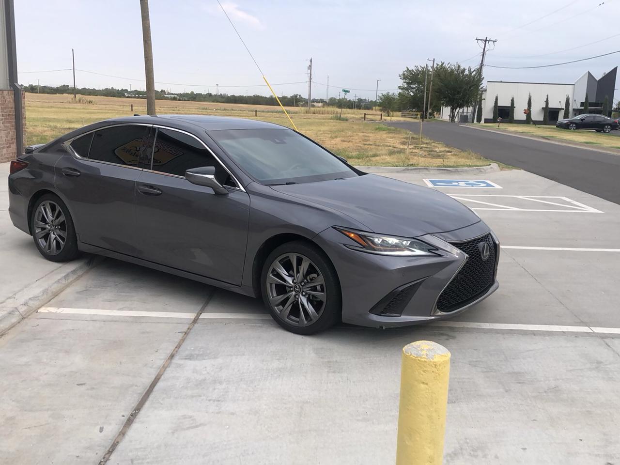 Lexus ES ES 350 FWD 2019