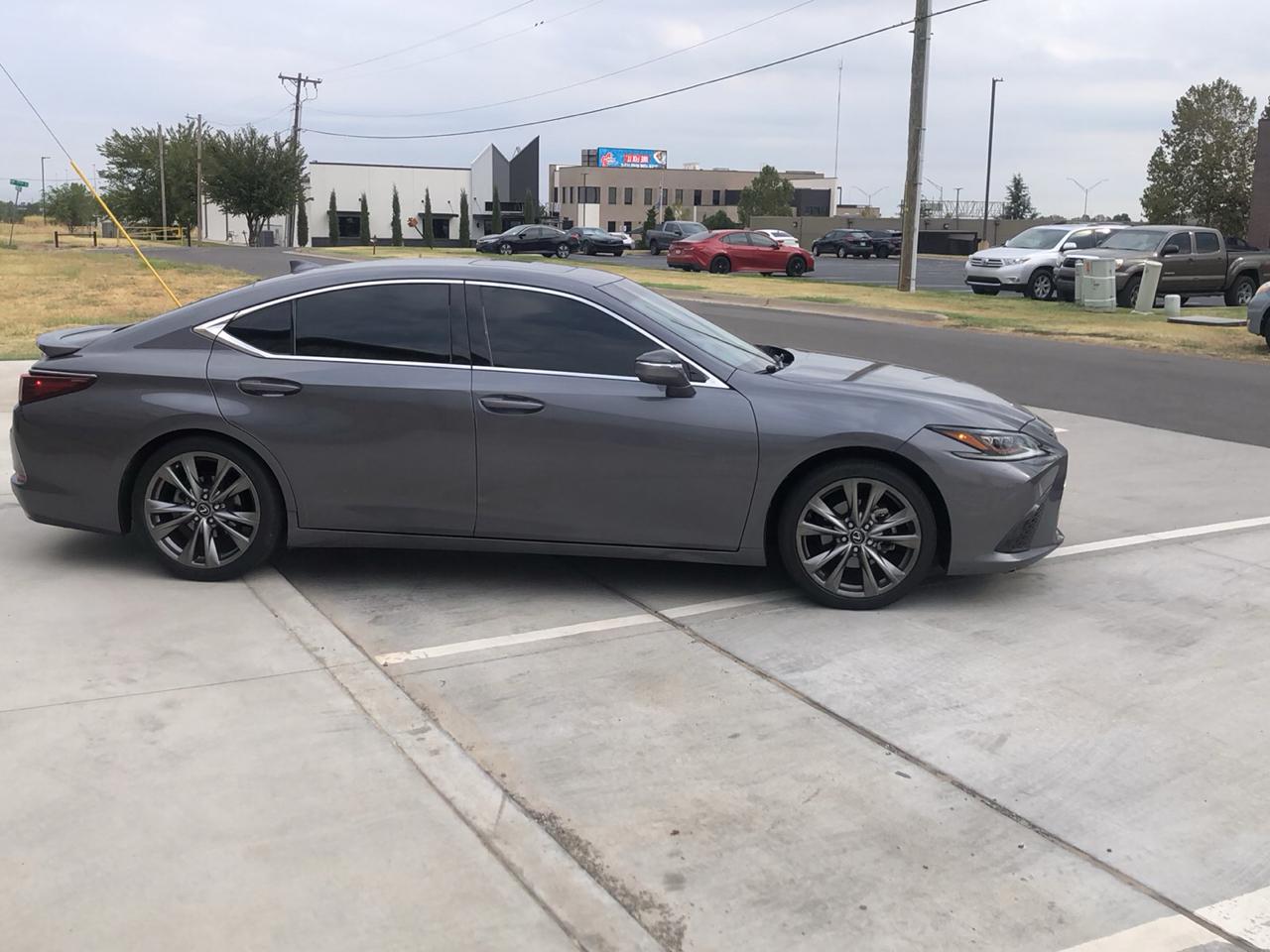 Lexus ES ES 350 FWD 2019