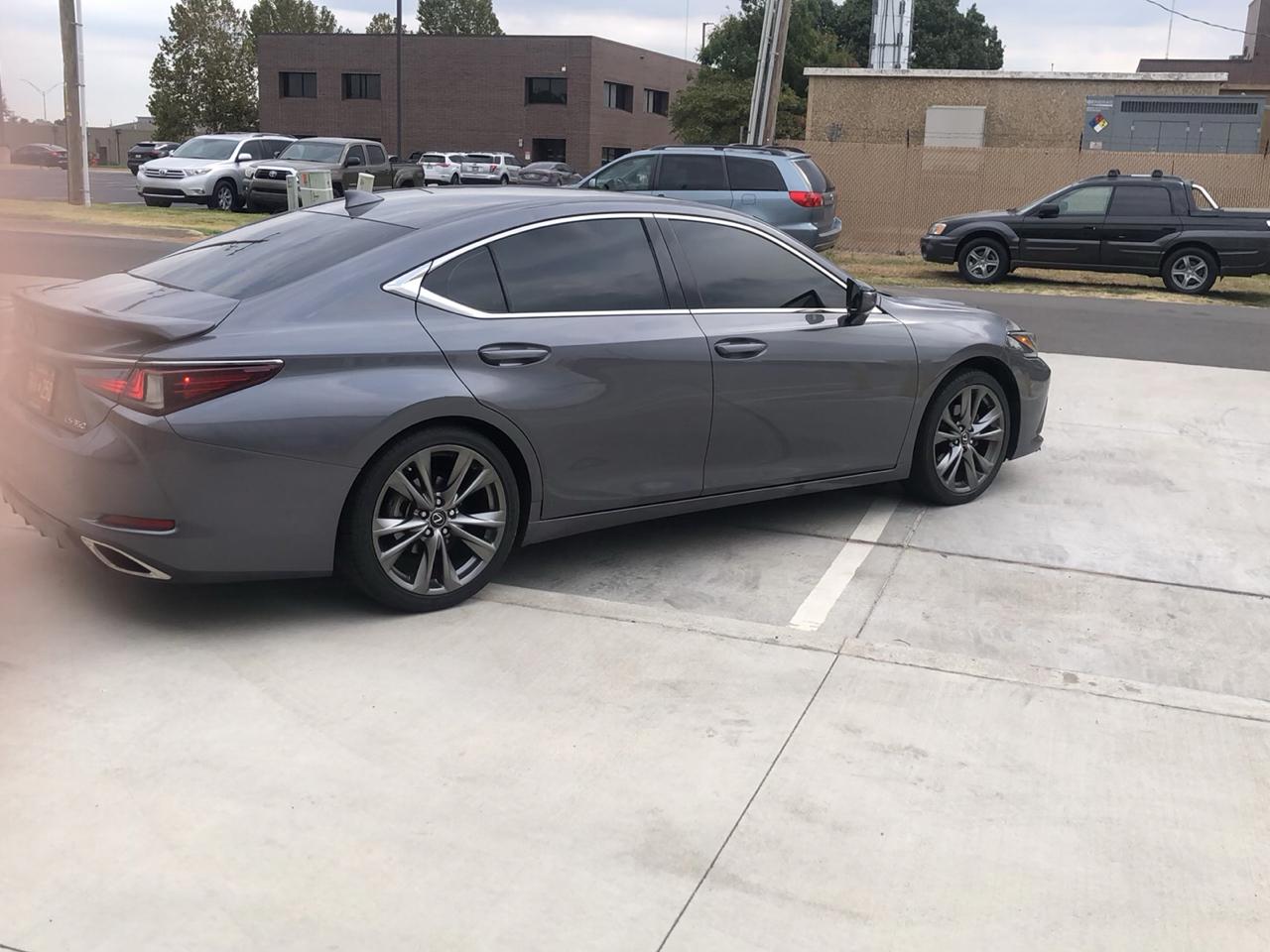 Lexus ES ES 350 FWD 2019