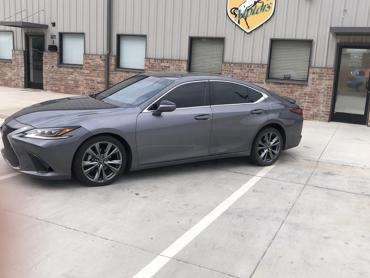 Lexus ES ES 350 FWD 2019