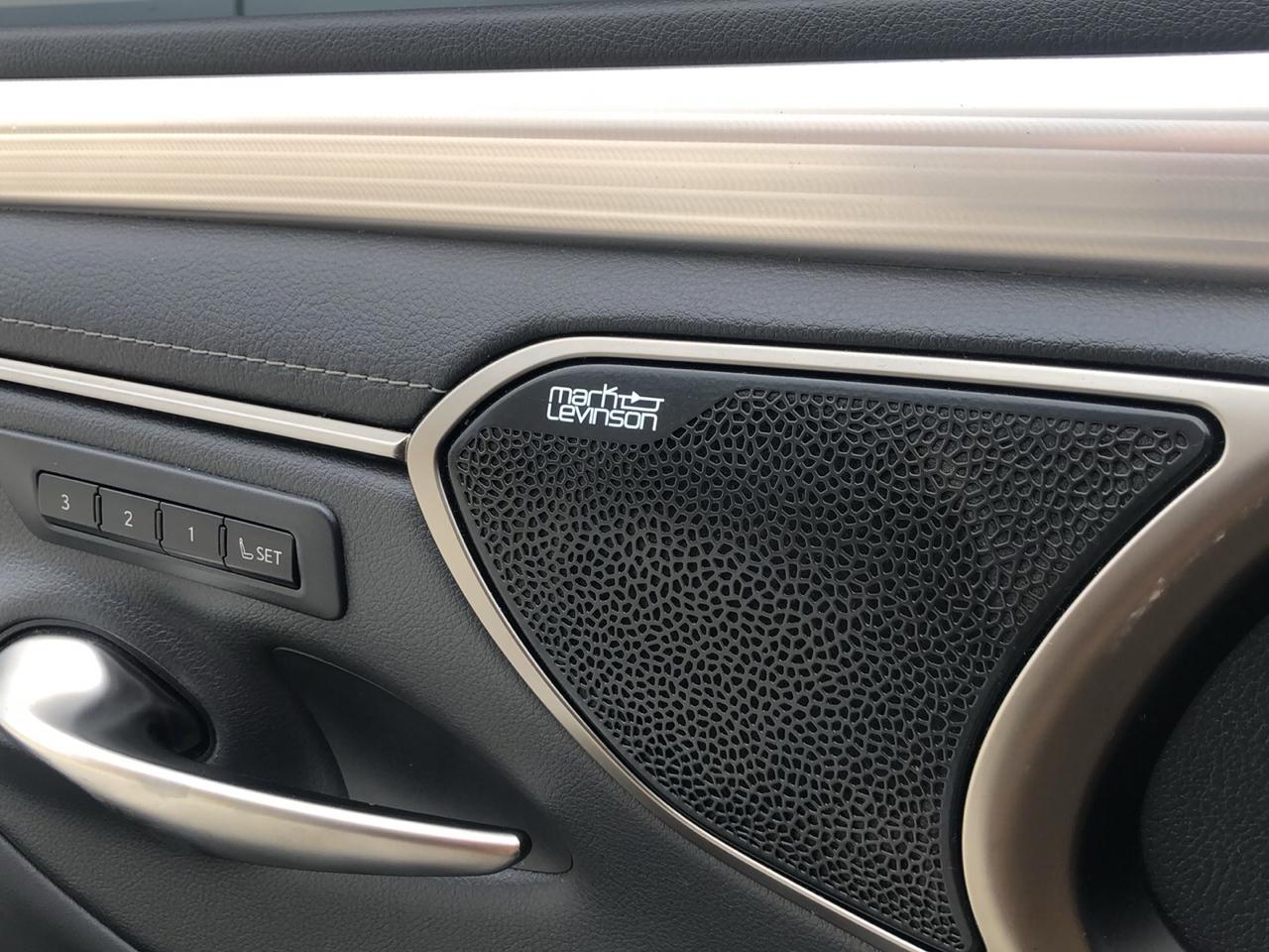 Lexus ES ES 350 FWD 2019