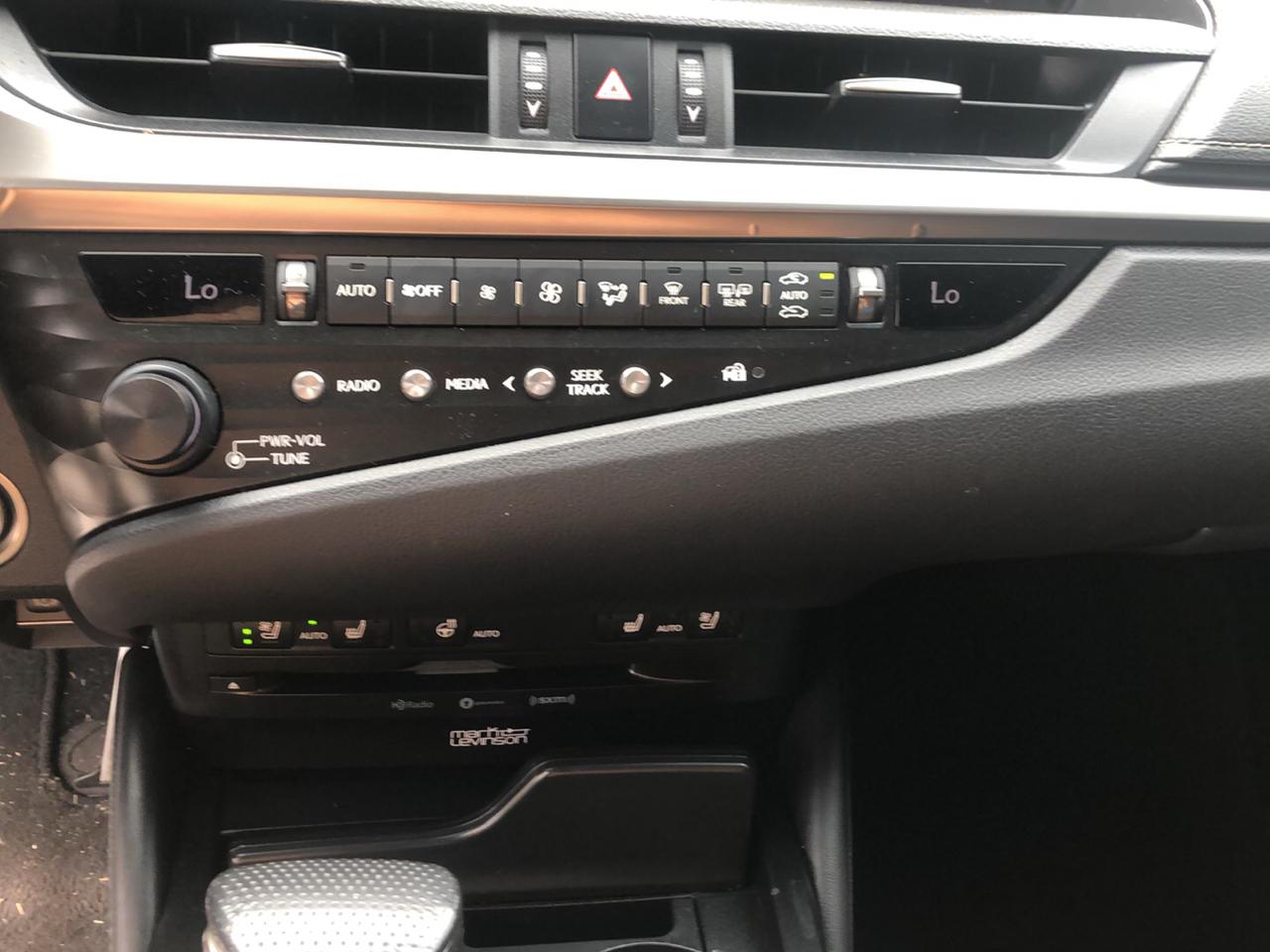 Lexus ES ES 350 FWD 2019