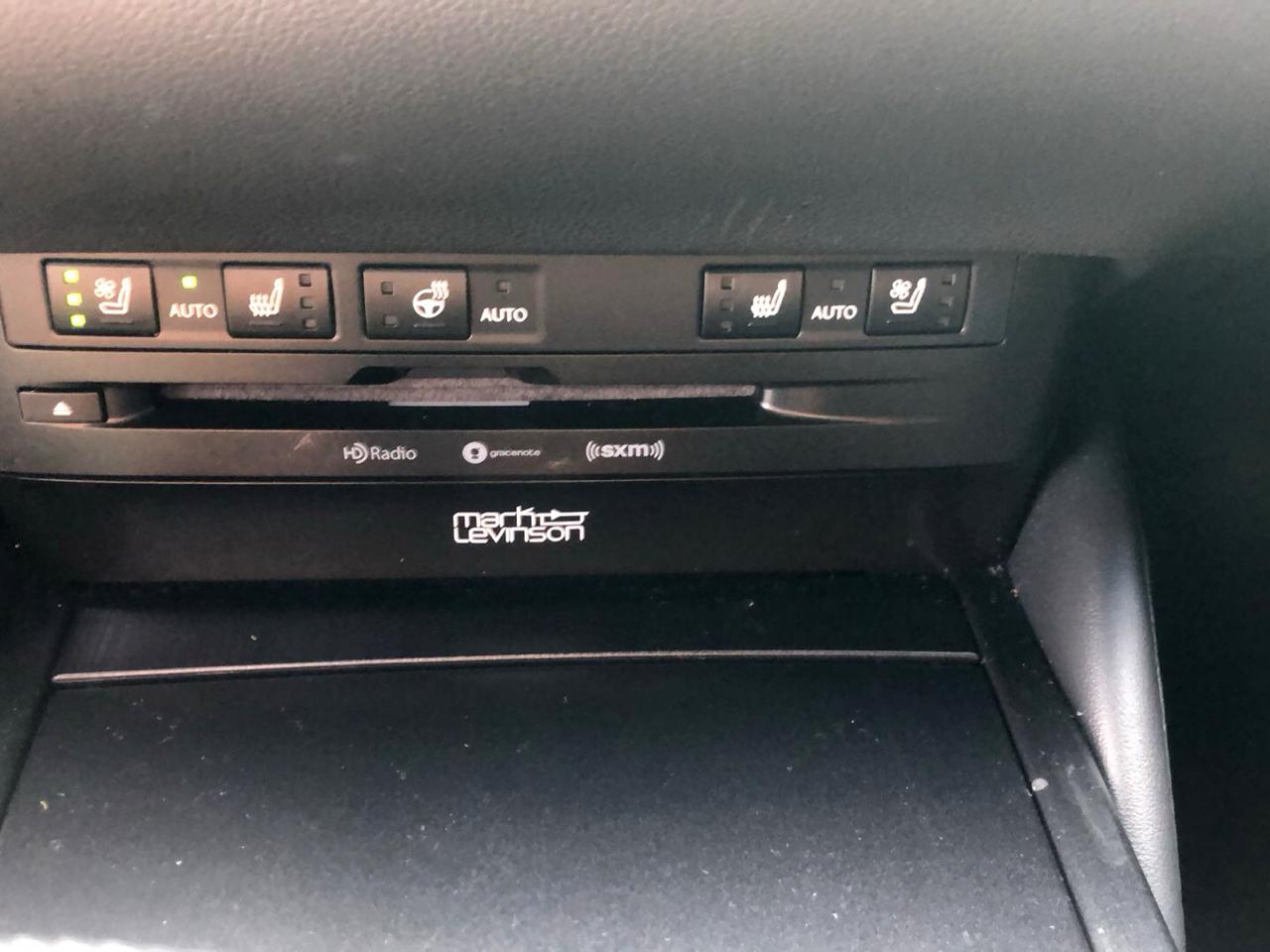 Lexus ES ES 350 FWD 2019