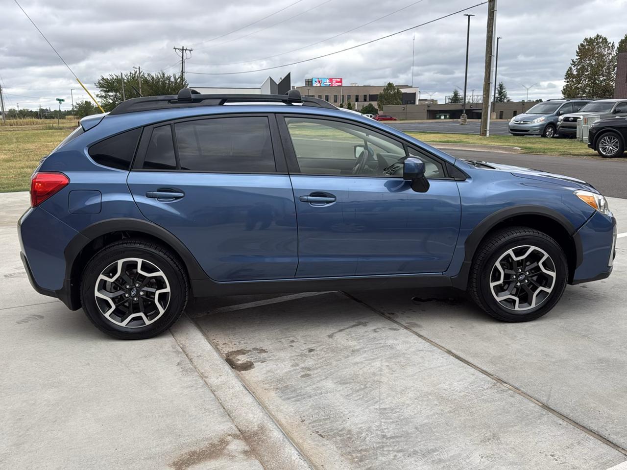 Subaru Crosstrek 5dr CVT 2.0i Premium 2016
