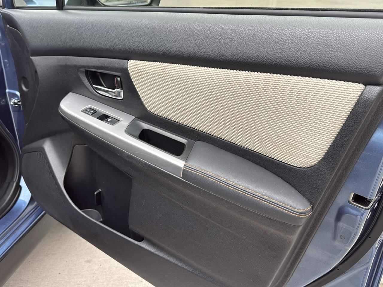Subaru Crosstrek 5dr CVT 2.0i Premium 2016