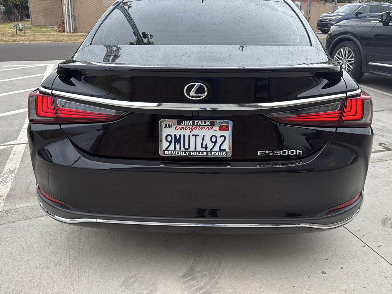 Lexus ES ES 300h FWD 2024