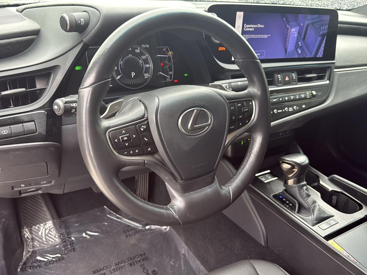 Lexus ES ES 300h FWD 2024
