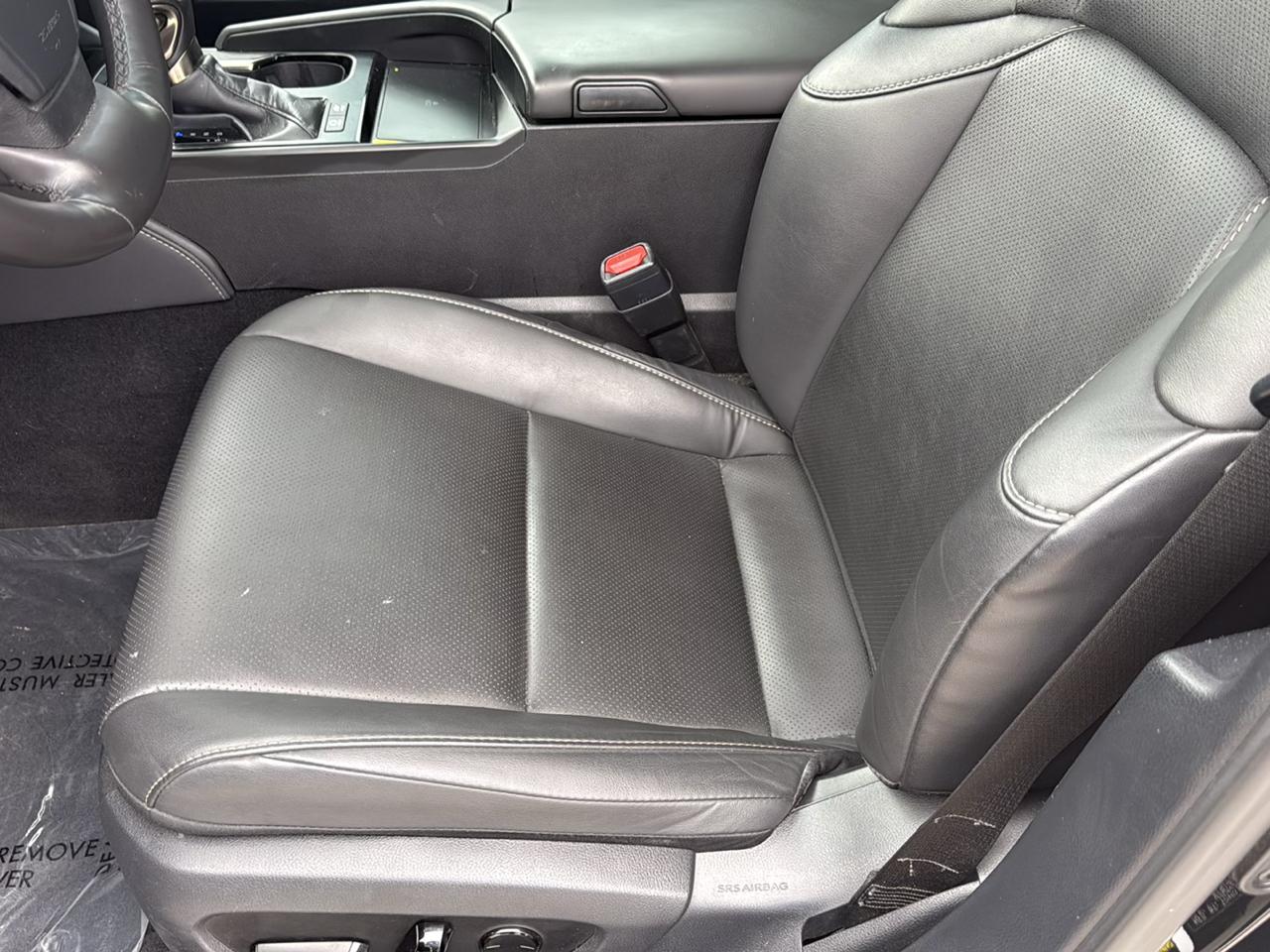 Lexus ES ES 300h FWD 2024