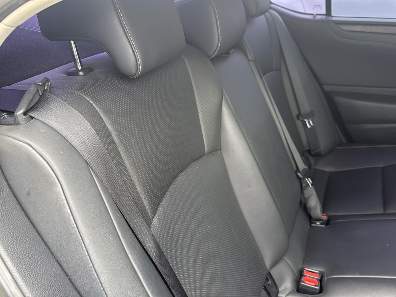 Lexus ES ES 300h FWD 2024