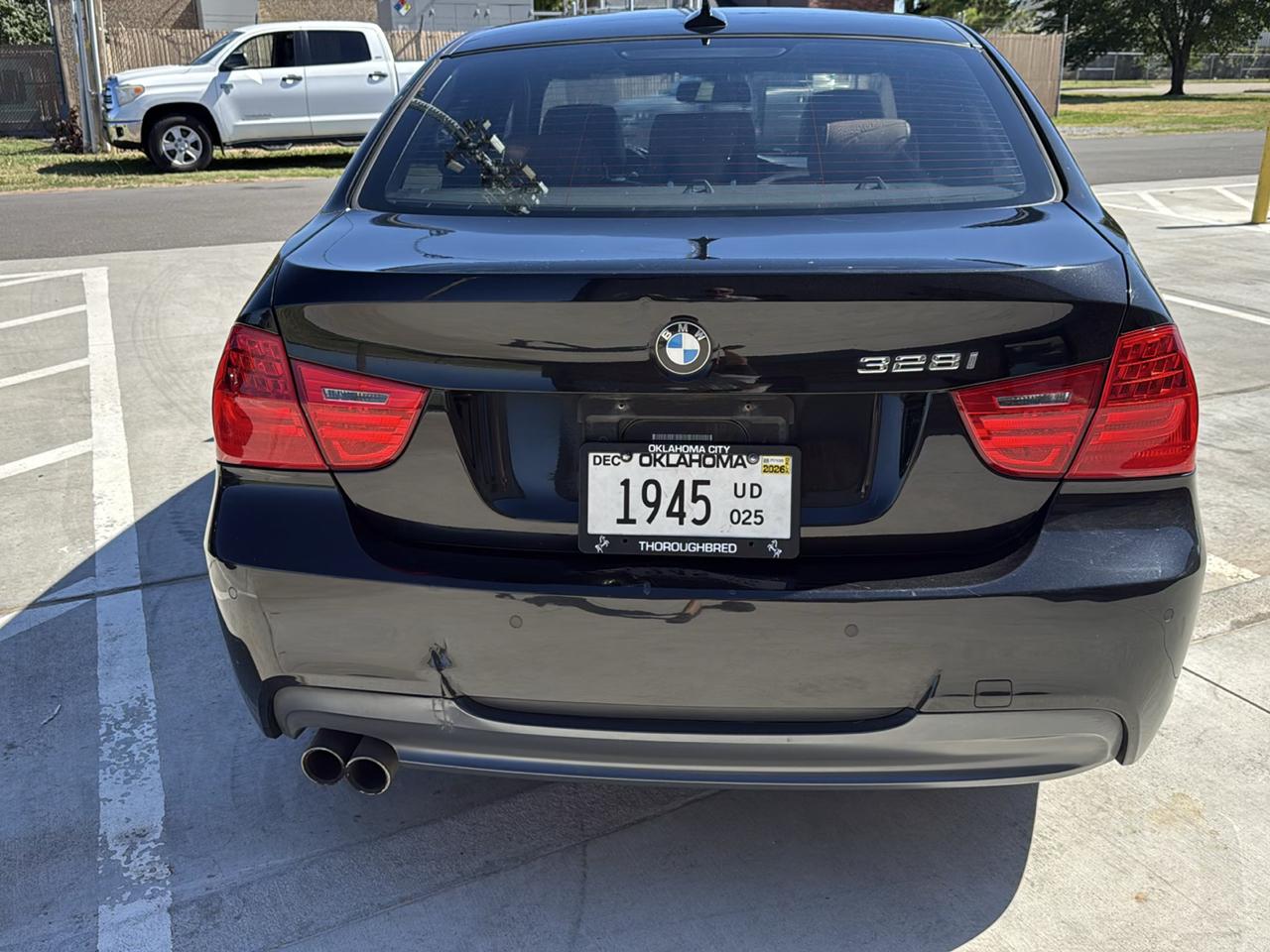 BMW 328i photo 12
