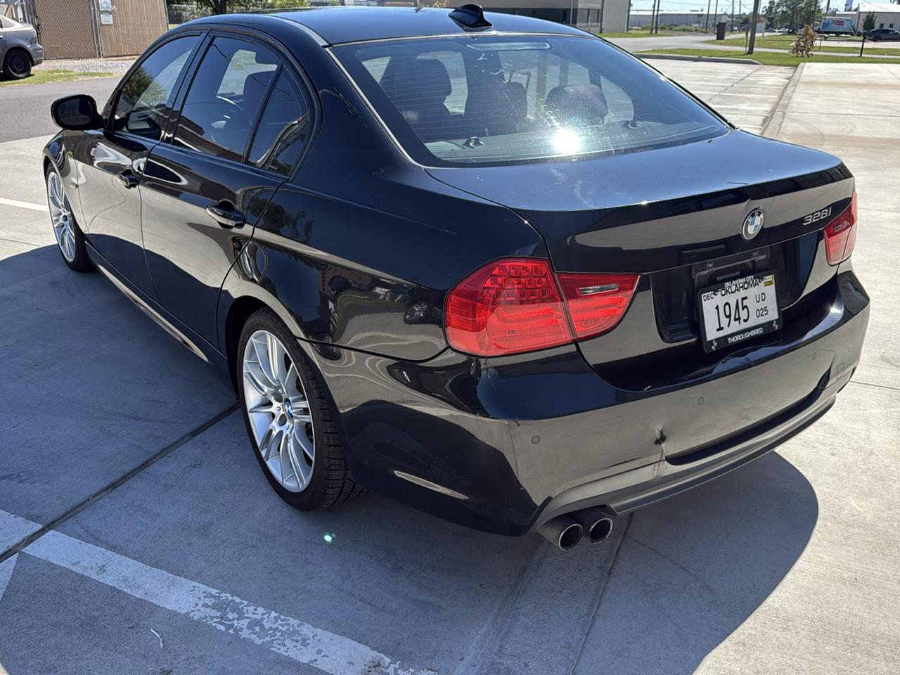 BMW 328i photo 13