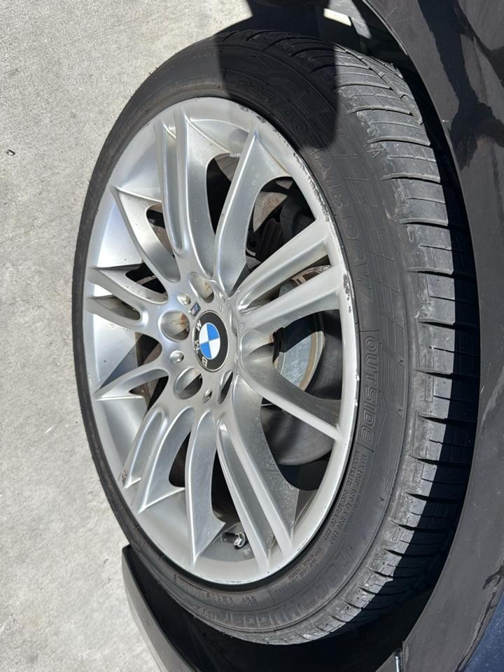 BMW 328i photo 19