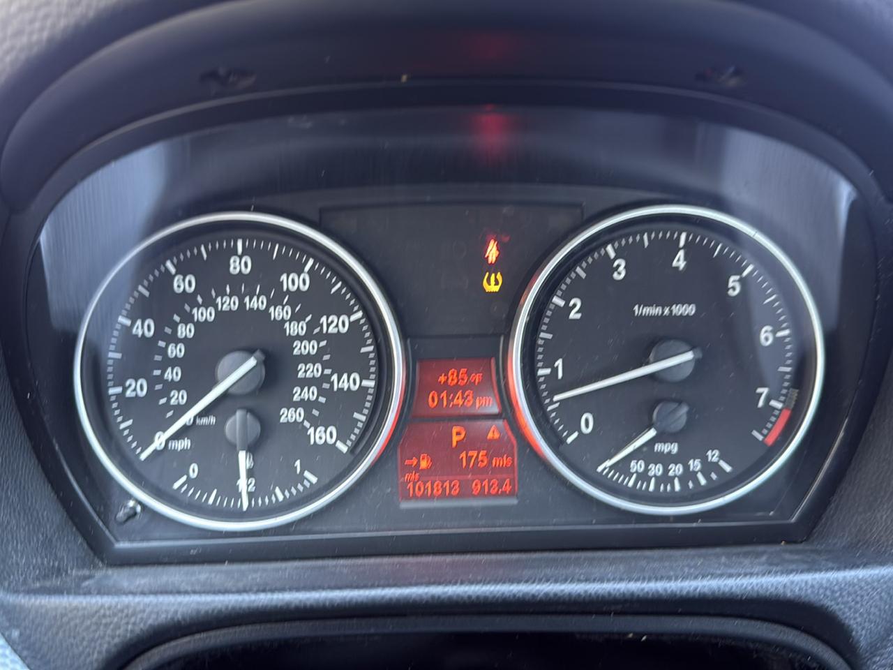BMW 328i photo 21
