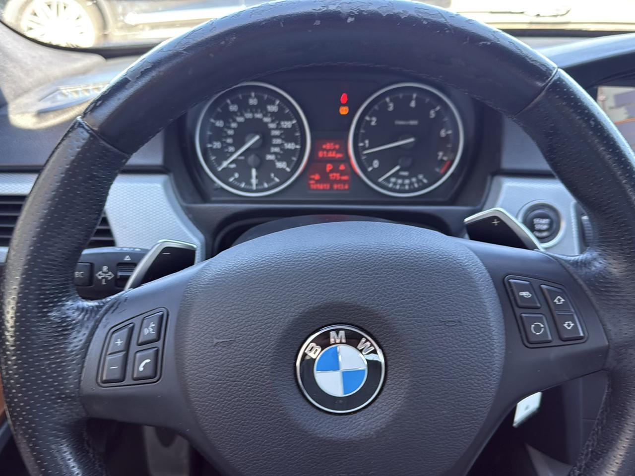 BMW 328i photo 27