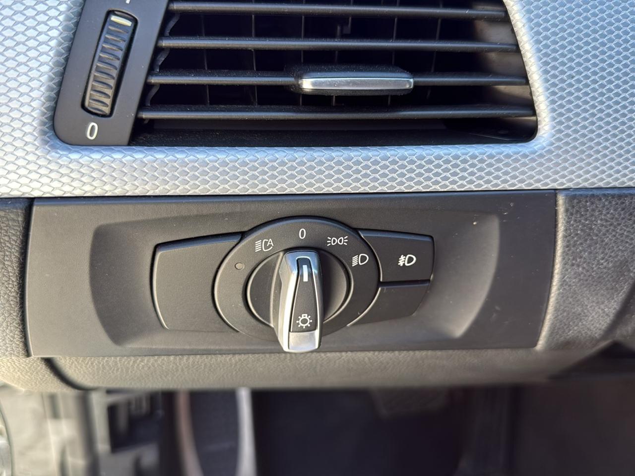 BMW 328i photo 28