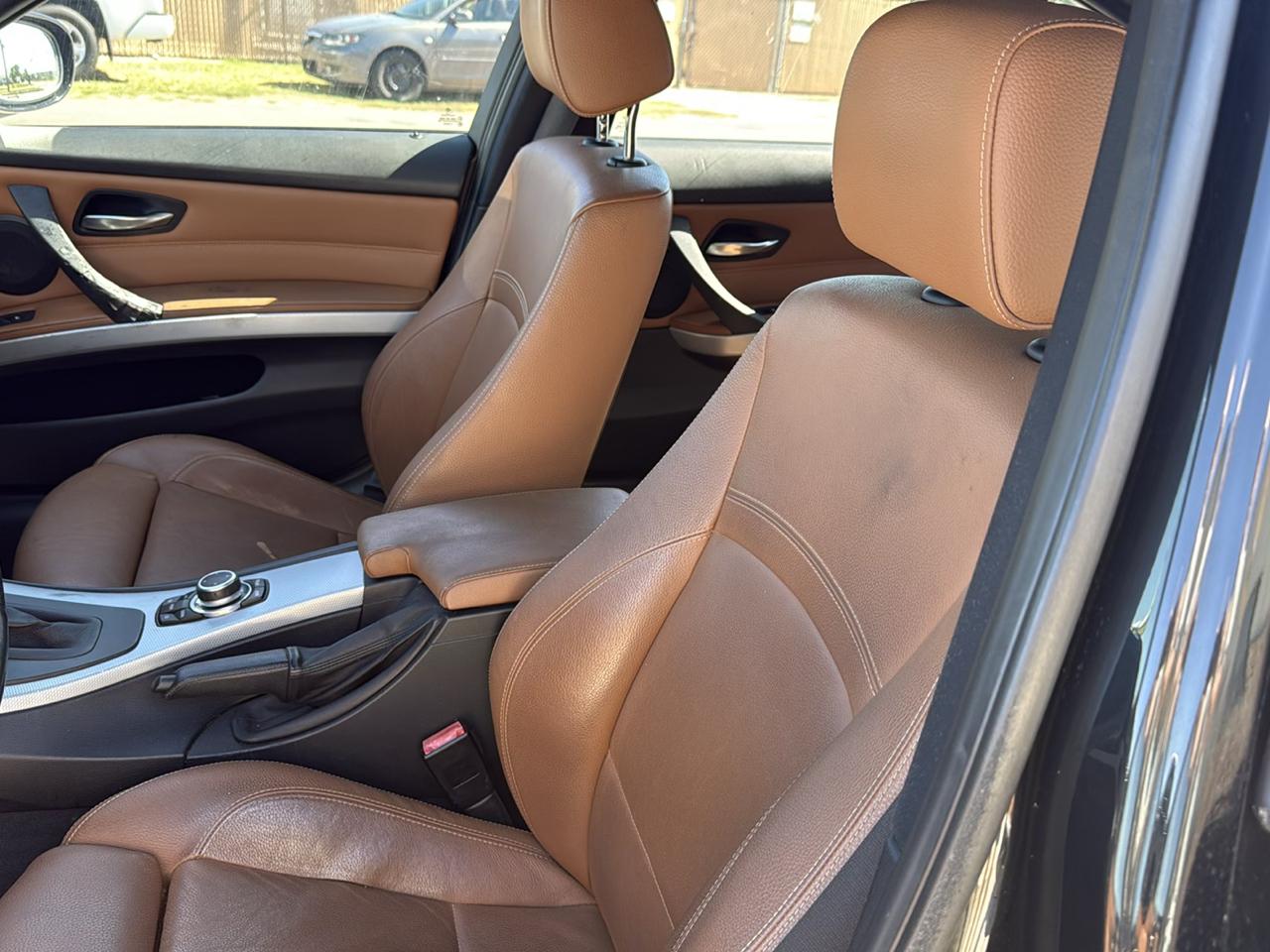 BMW 328i photo 35