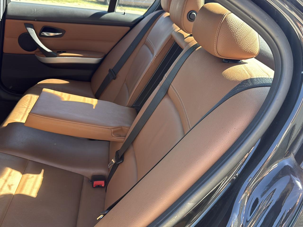 BMW 328i photo 43