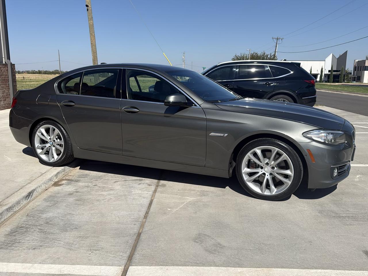 BMW 5 Series 4dr Sdn 535i xDrive AWD 2014