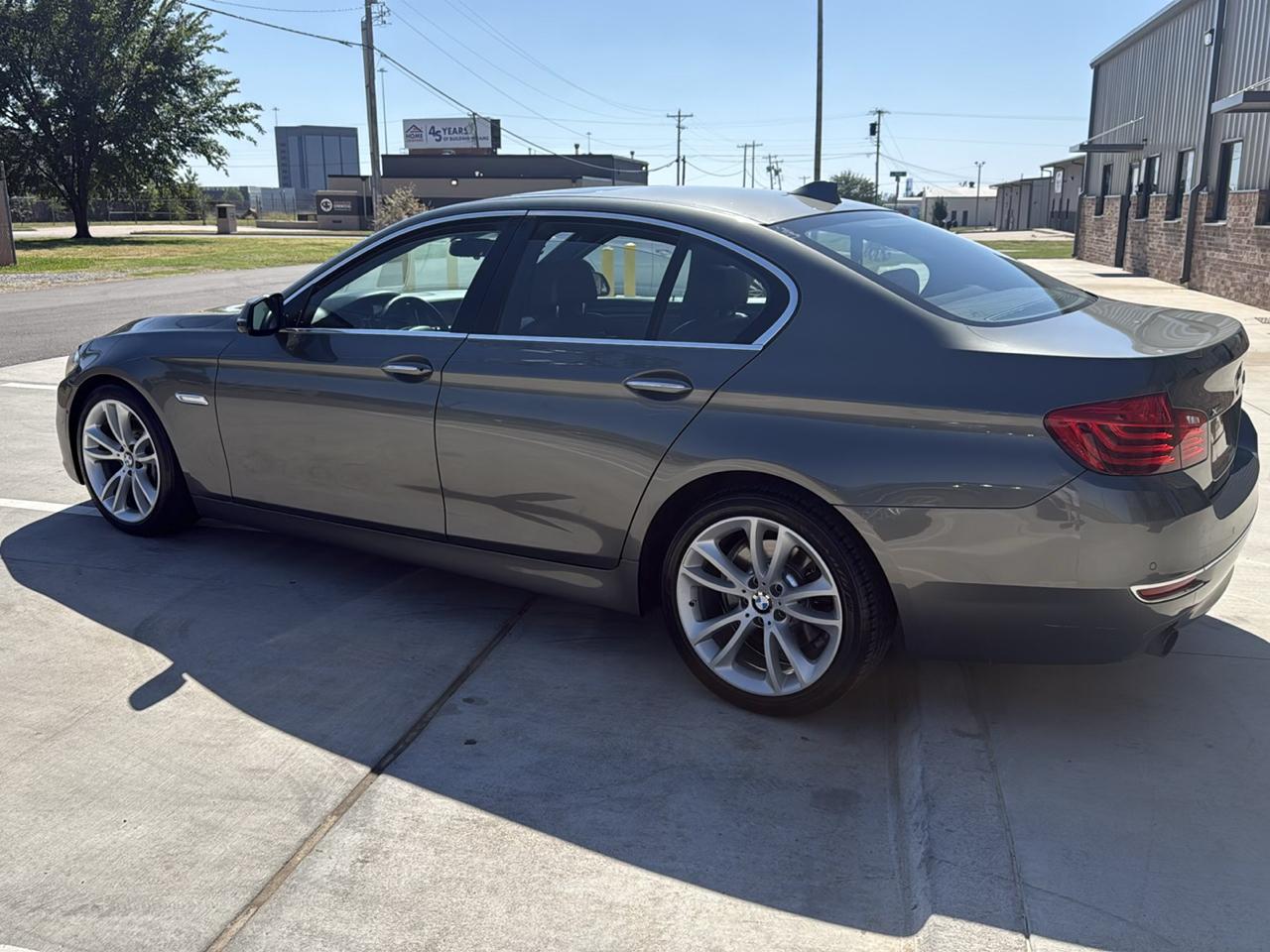 BMW 5 Series 4dr Sdn 535i xDrive AWD 2014