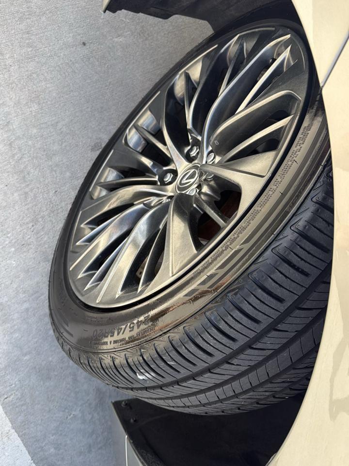Lexus LS LS 500 RWD 2018