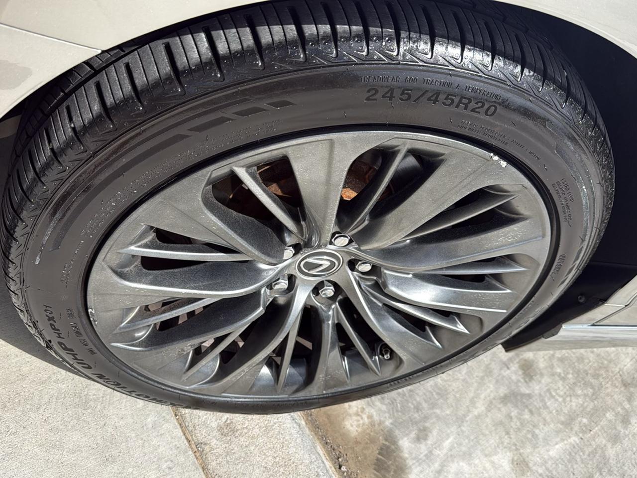 Lexus LS LS 500 RWD 2018