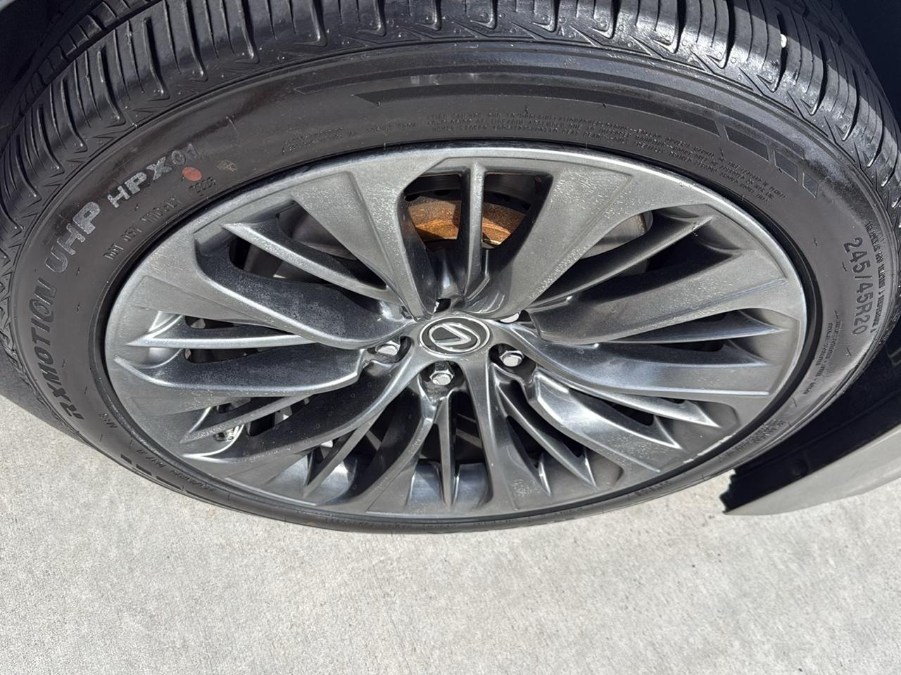 Lexus LS LS 500 RWD 2018