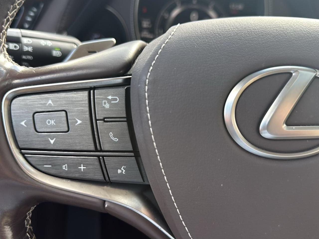 Lexus LS LS 500 RWD 2018