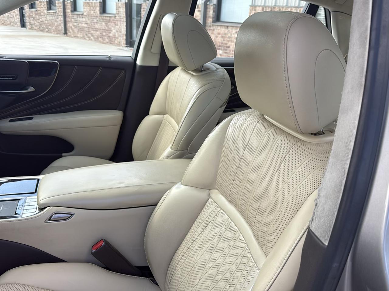 Lexus LS LS 500 RWD 2018