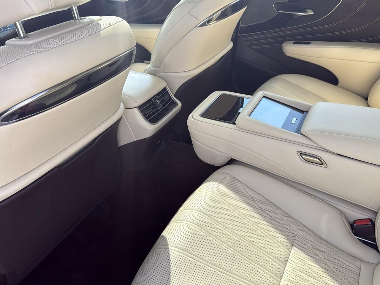 Lexus LS LS 500 RWD 2018