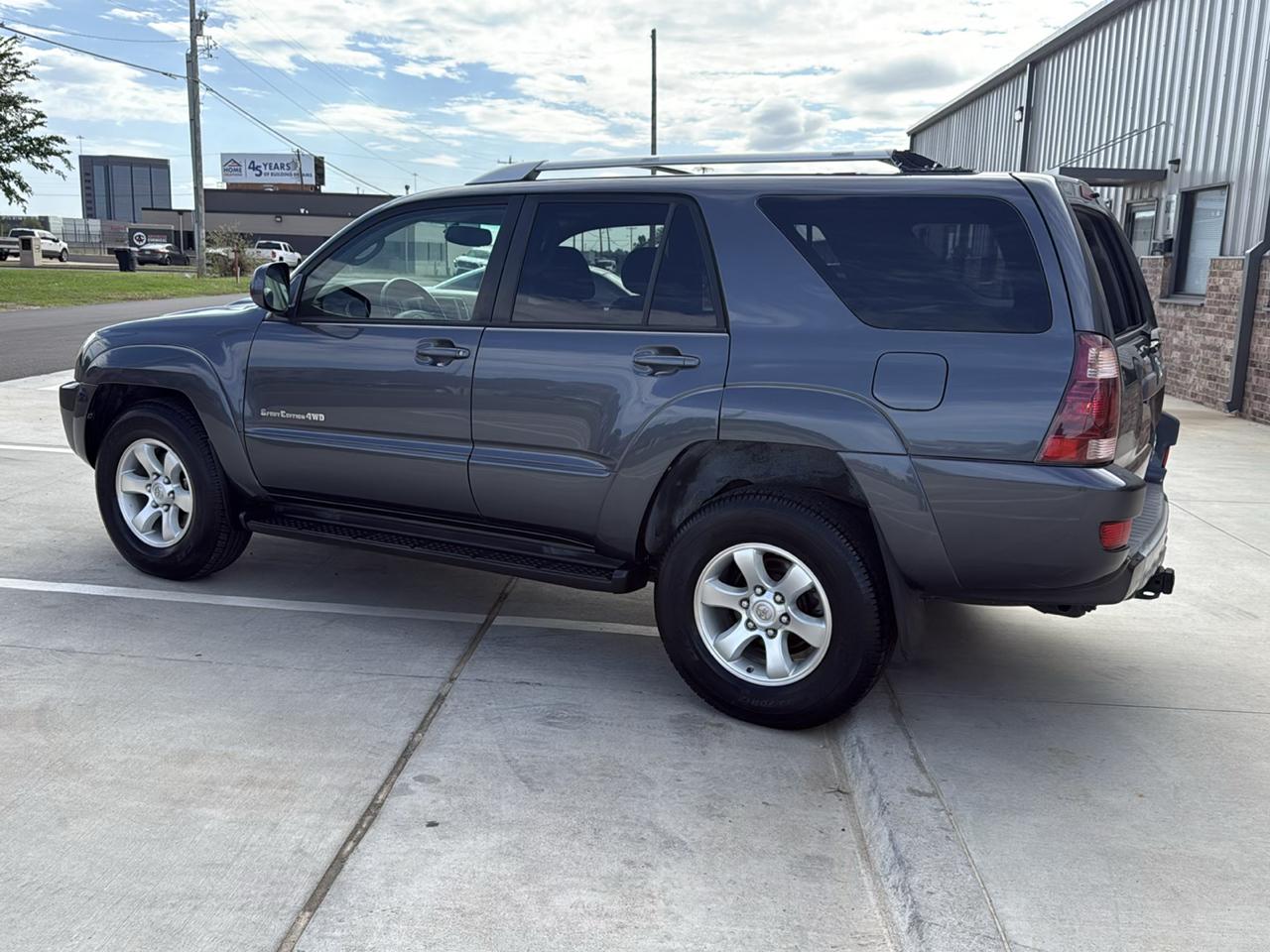 Toyota 4Runner 4dr SR5 V8 Auto 4WD (Natl) 2005