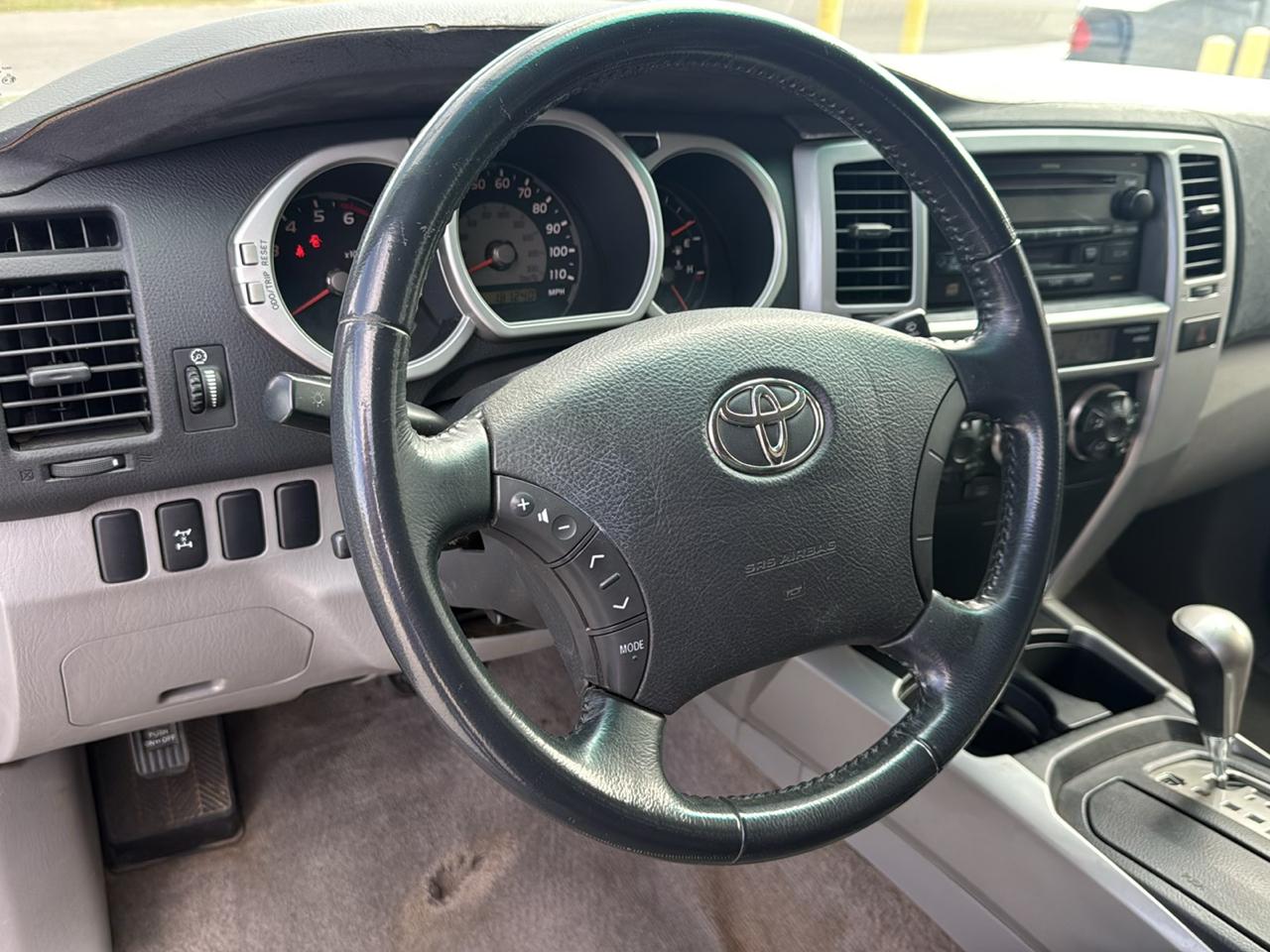 Toyota 4Runner 4dr SR5 V8 Auto 4WD (Natl) 2005