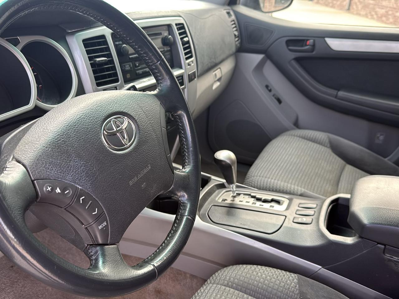 Toyota 4Runner 4dr SR5 V8 Auto 4WD (Natl) 2005