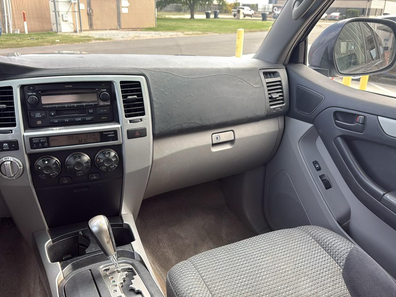 Toyota 4Runner 4dr SR5 V8 Auto 4WD (Natl) 2005
