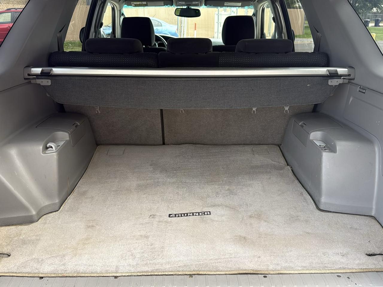 Toyota 4Runner 4dr SR5 V8 Auto 4WD (Natl) 2005