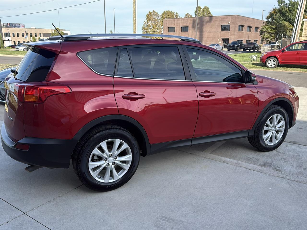 Toyota RAV4 FWD 4dr Limited (Natl) 2015