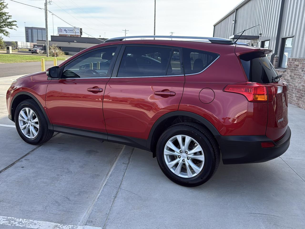 Toyota RAV4 FWD 4dr Limited (Natl) 2015