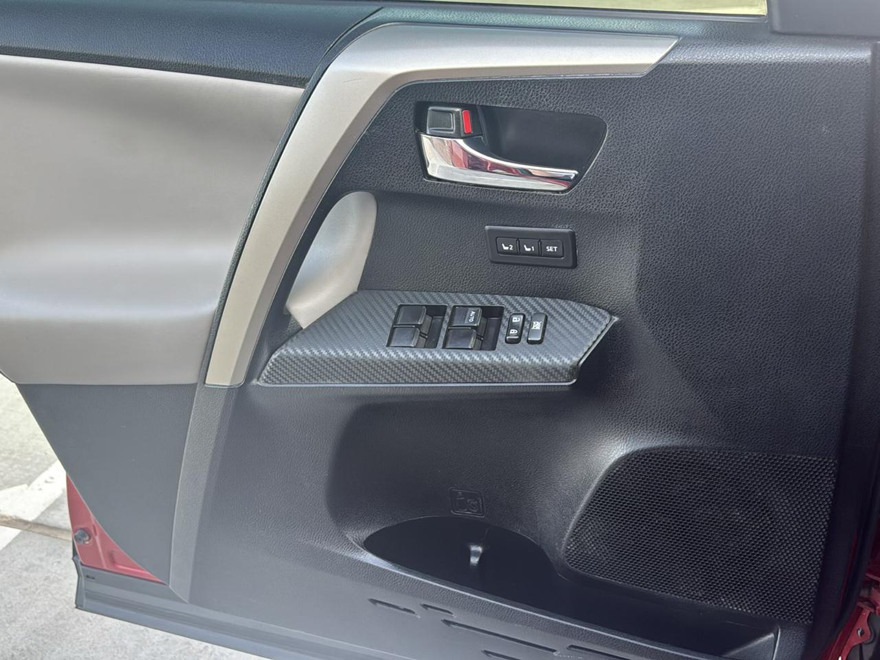 Toyota RAV4 FWD 4dr Limited (Natl) 2015