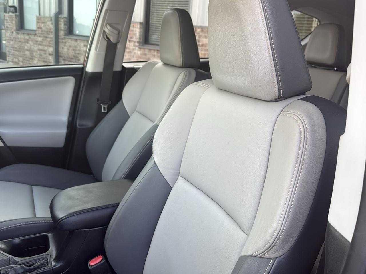 Toyota RAV4 FWD 4dr Limited (Natl) 2015
