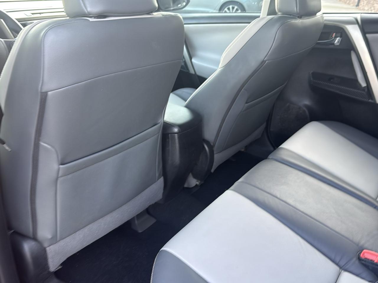 Toyota RAV4 FWD 4dr Limited (Natl) 2015