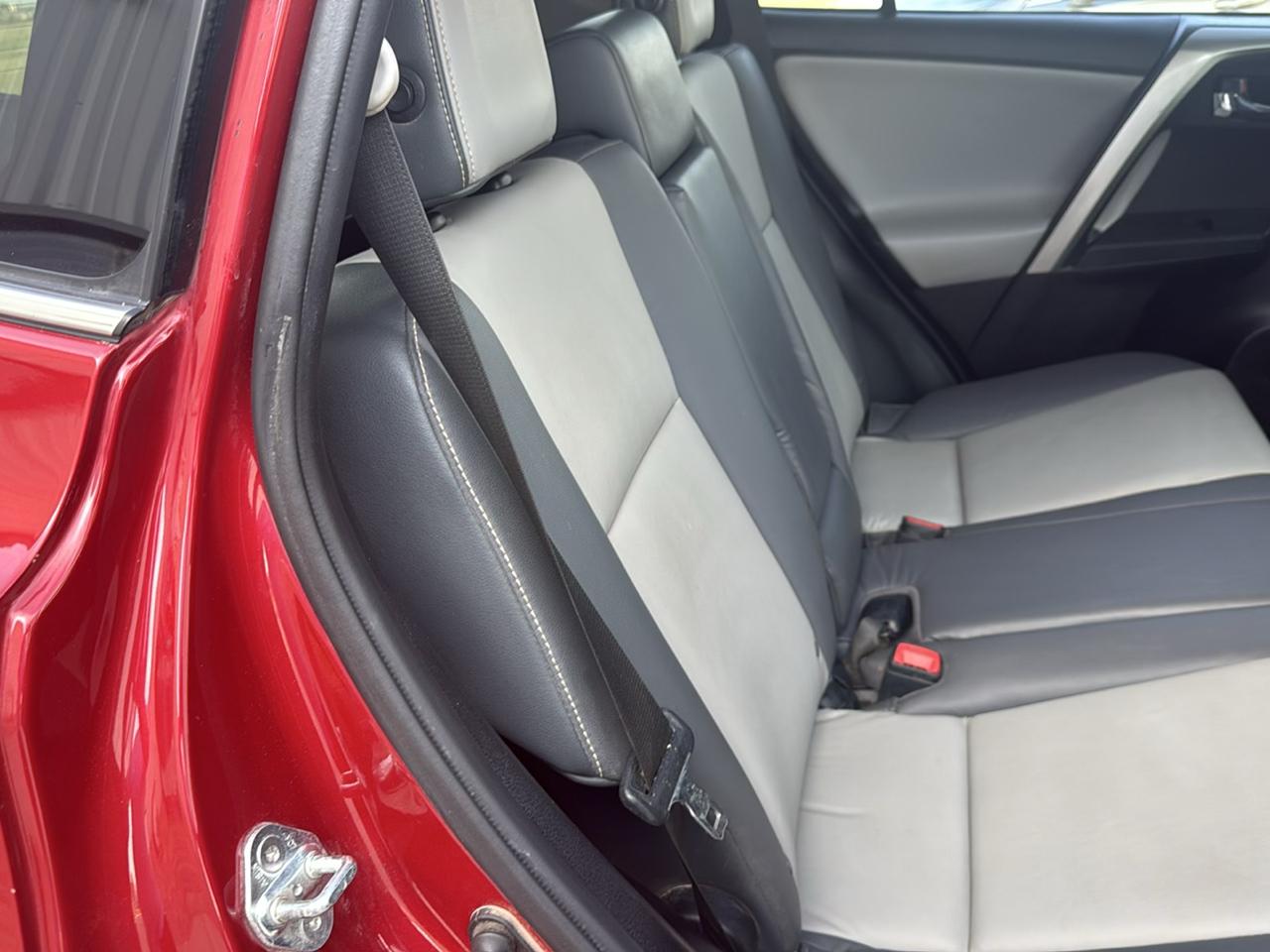 Toyota RAV4 FWD 4dr Limited (Natl) 2015