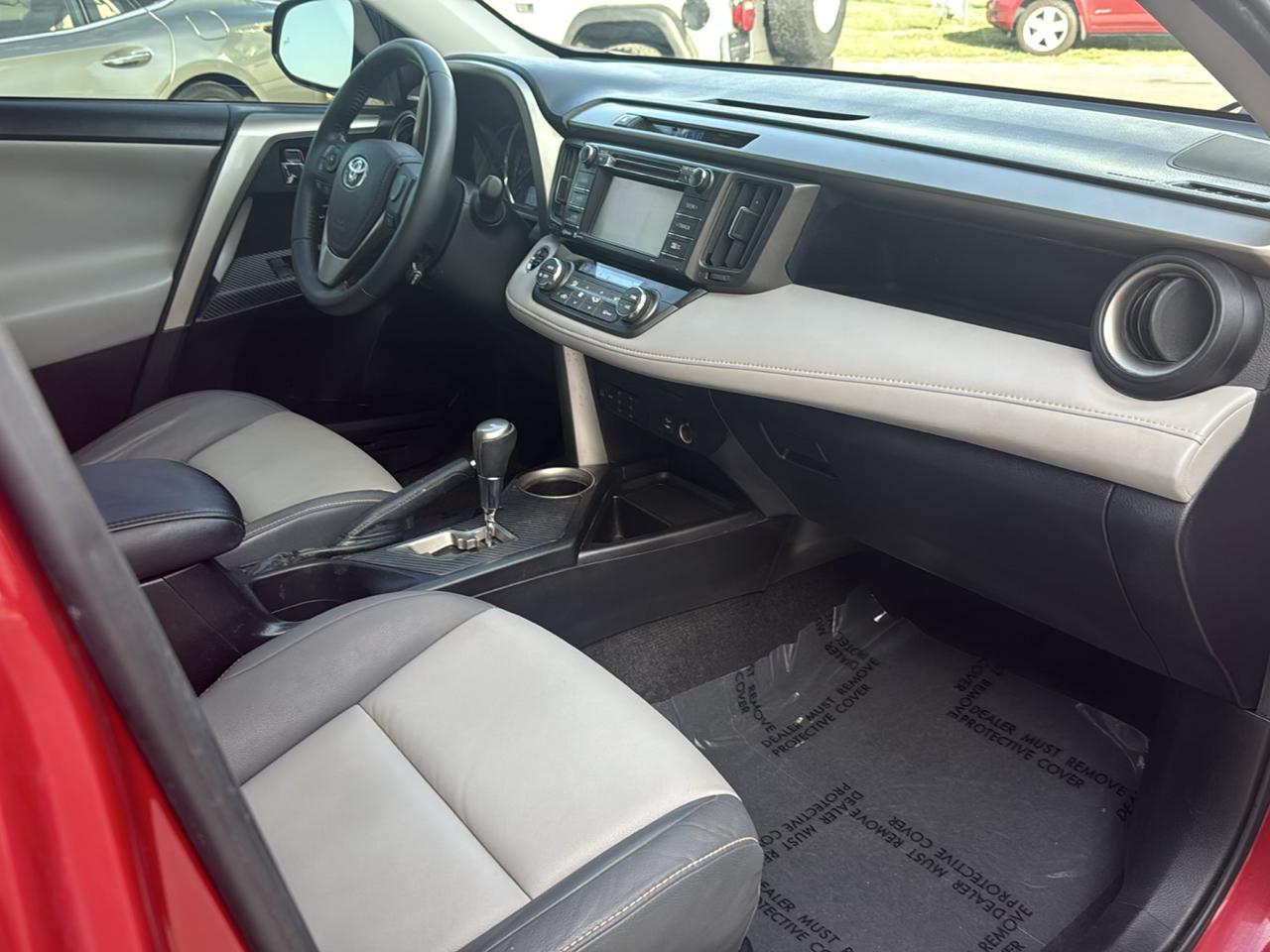 Toyota RAV4 FWD 4dr Limited (Natl) 2015