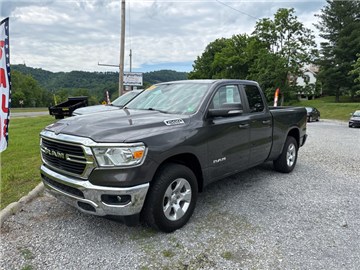 2021 RAM 1500 Big Horn 4x4 Quad Cab 6'4" Box