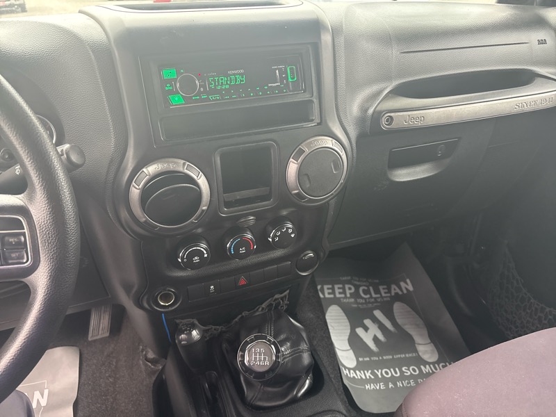 Jeep Wrangler Unlimited 4WD 4dr Sport 2013