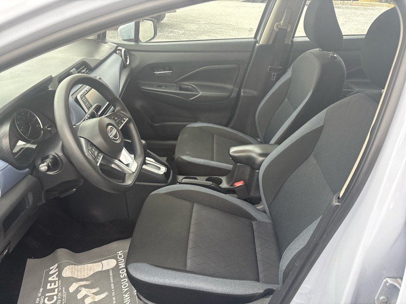 Nissan Versa SV CVT 2024