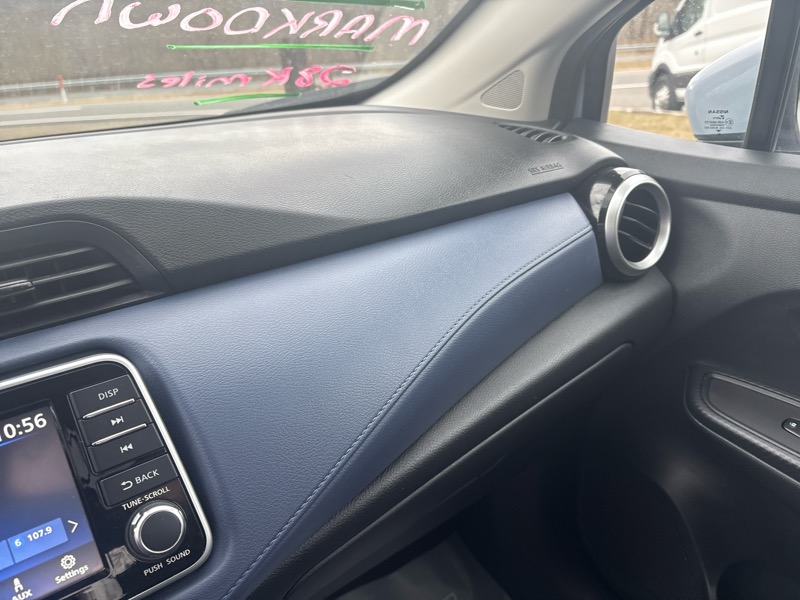 Nissan Versa SV CVT 2024