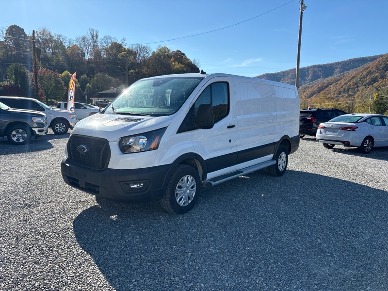 2024 Ford Transit Cargo Van T-250 130" Low Rf 9070 GVWR RWD
