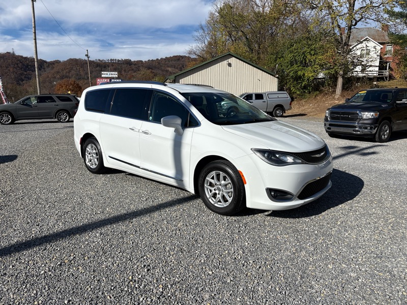 2020 Chrysler Pacifica Touring L FWD