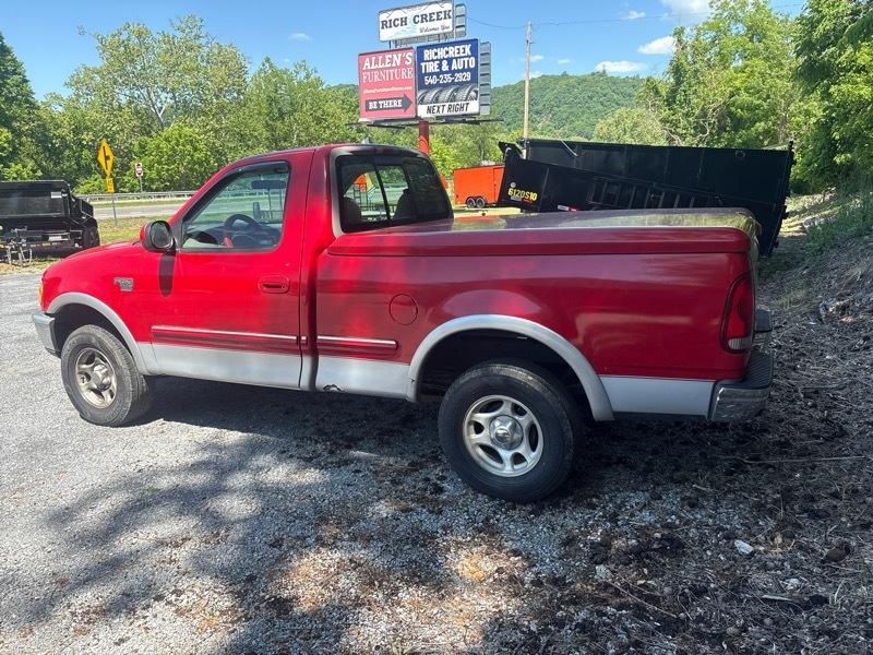 Ford F-150 Reg Cab 120" 4WD 1998