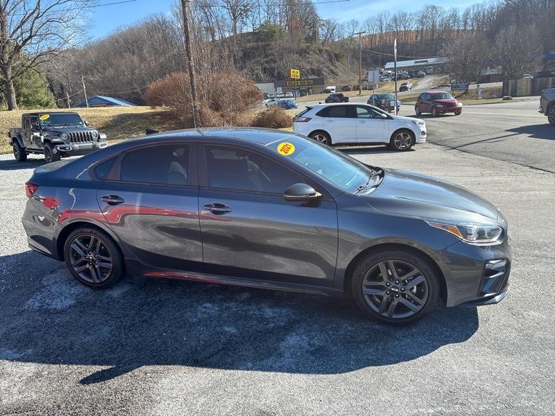 Kia Forte GT-Line IVT 2021